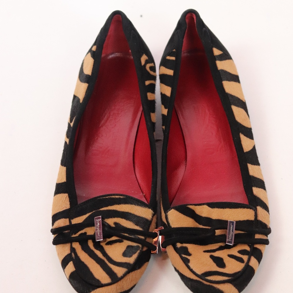 FERRAGAMO CALF HAIR ANIMAL PRINT FLAT SHOE 8.5B